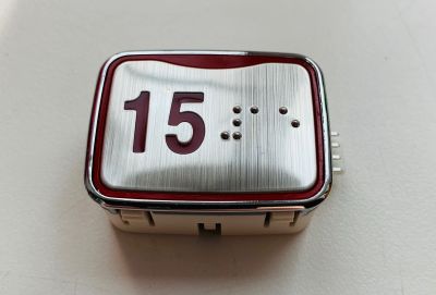 Кнопка приказа прямоугольная ASY этаж "15" с Брайлем