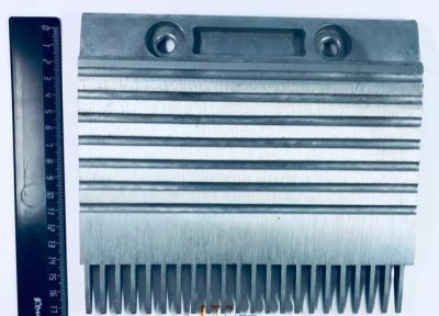 ГРЕБЕНКА ВХОДНОЙ ПЛОЩАДКИ Правая ЭСКАЛАТОРА KONE ECO - A - GD - ALSI 12