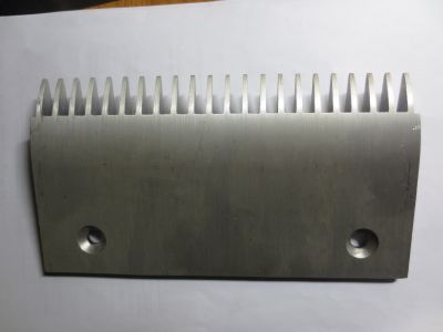 Гребенка эскалатора (серебро, алюминий) 22 зуба Schindler, Fujitec, BLT, SJEC