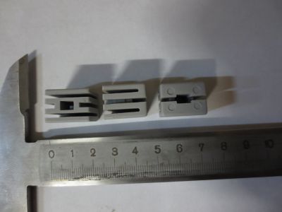 Башмак дверей кабины Отис 2000 привод AT120 (размер 18Х18) комплект 4 шт.